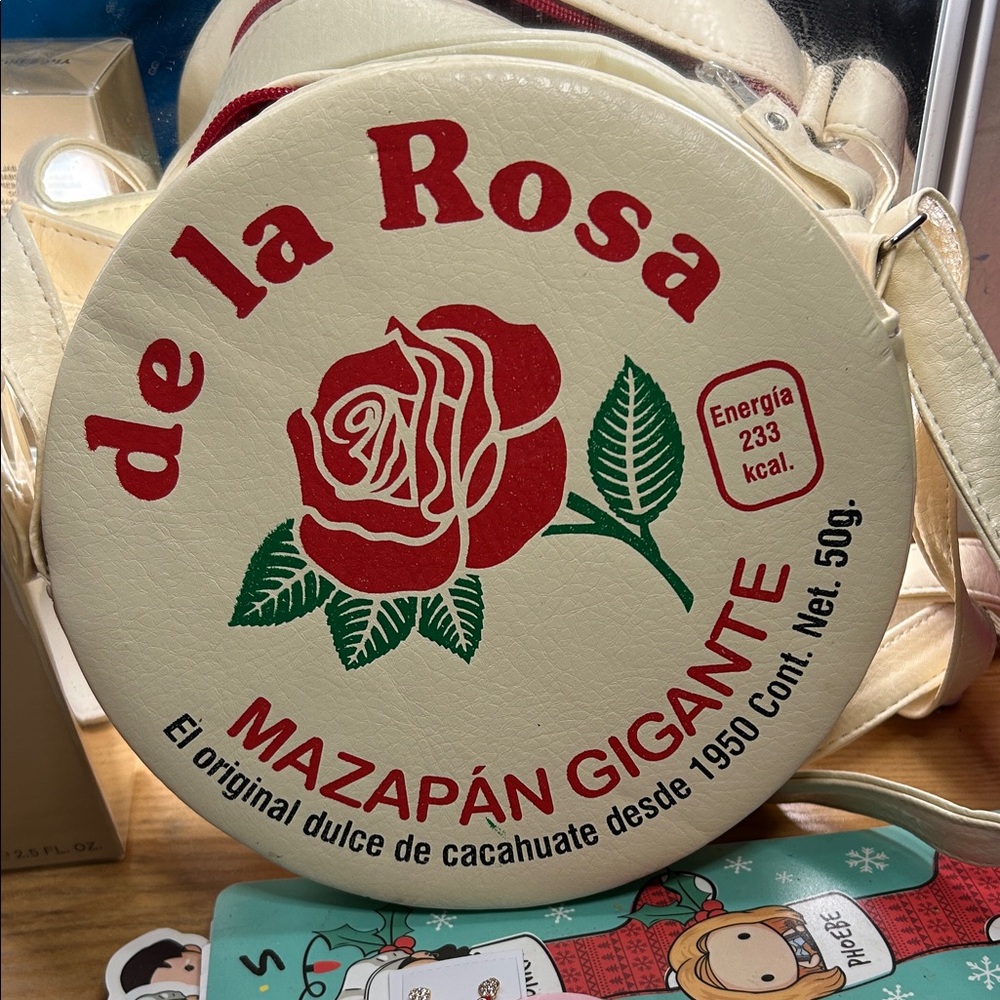 Cream Round Crossbody Bag Bolsa de Masapan